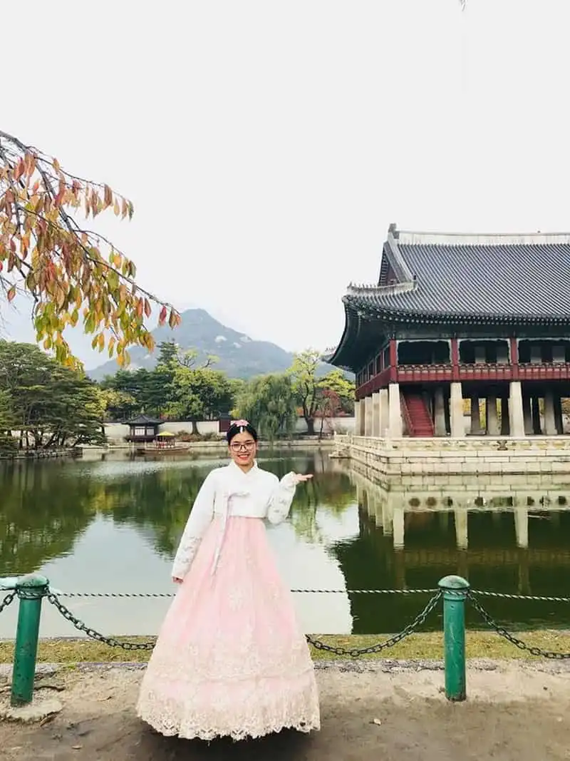 Tạp chí Du lịch Wanderlust Tips | Cô gái chia tay tuổi 25 bằng chuyến du lịch Hàn Quốc 