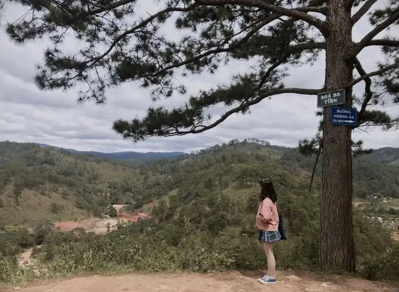 Tạp chí Du lịch Wanderlust Tips | Cô gái mê du lịch và hành trình của đôi chân không biết mỏi