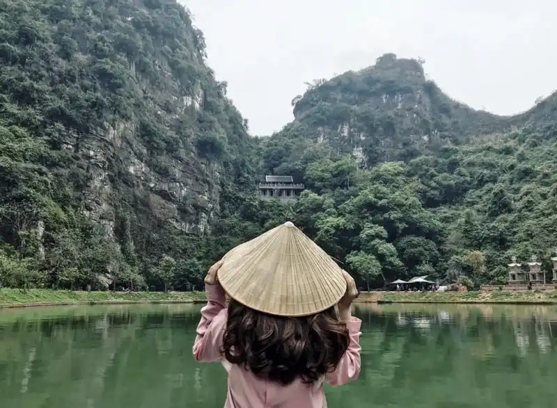 Tạp chí Du lịch Wanderlust Tips | Cô gái mê du lịch và hành trình của đôi chân không biết mỏi