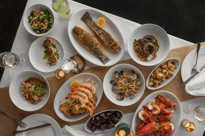 Tạp chí Du lịch Wanderlust Tips Có gì trên bàn tiệc Giáng sinh của các nước châu Âu