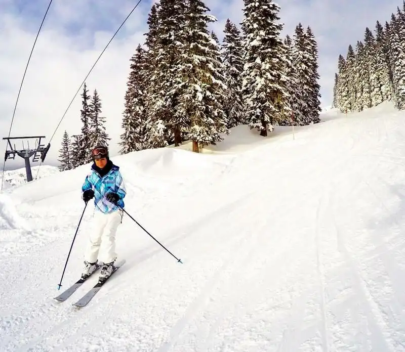 Du lịch mùa đông ngắm tuyết trắng đẹp ngỡ ngàng 10 Tạp chí Du lịch Wanderlust Tips | Du lịch mùa đông ngắm tuyết trắng đẹp ngỡ ngàng