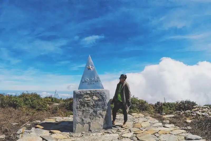 Gặp chàng trai mê du lịch đi qua 41 tỉnh thành Việt Nam 6 Tạp chí Du lịch Wanderlust Tips | Gặp chàng trai mê du lịch đi hết 41 tỉnh Việt Nam