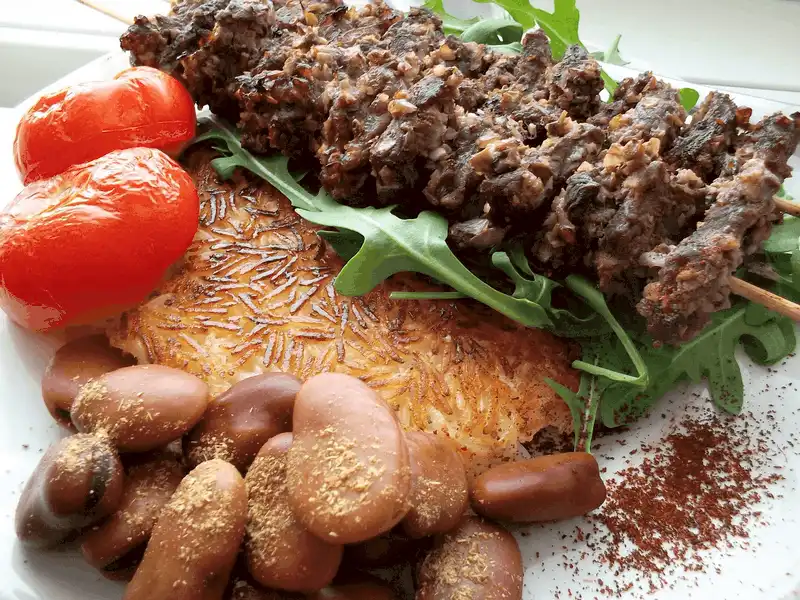 Tạp chí Du lịch Wanderlust Tips Hành trình khám phá ẩm thực độc đáo của đất nước Iran