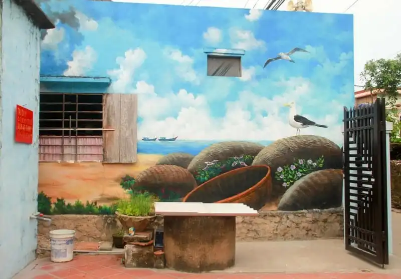 Tạp chí Du lịch Wanderlust Tips | Ngôi làng bích họa đẹp mộng mơ ở Quảng Bình