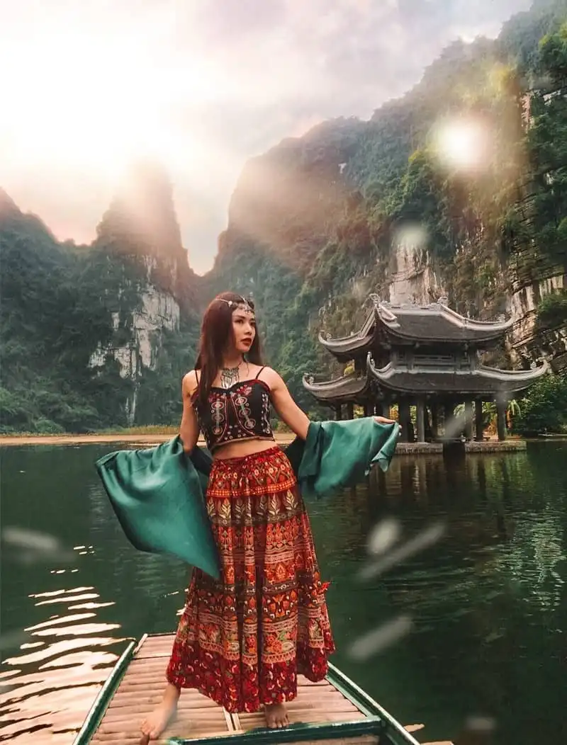 Thế giới muôn màu trong những chuyến đi của Trương Cẩm Tú 11 Tạp chí Du lịch Wanderlust Tips | Thế giới muôn màu trong những chuyến đi của cô gái mê du lịch