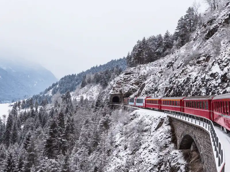 Tạp chí du lịch Wanderlust Tips Những chuyến tàu đặc biệt dành cho mùa đông tuyết trắng