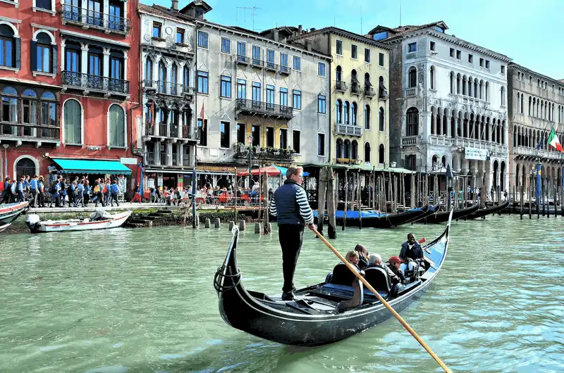 Tất tần tật về các phương tiện đi lại ở Venice, Italy 8 Tạp chí Du lịch Wanderlust Tips Tất tần tật về các phương tiện đi lại ở Venice, Italy