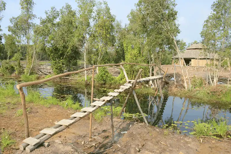 Tạp chí Du lịch Wanderlust Tips Vui chơi quên lối về tại làng nổi Tân Lập, Long An