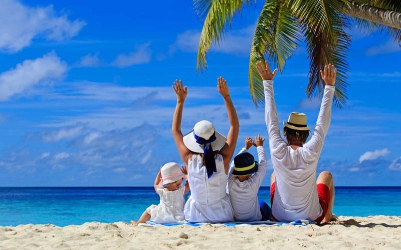 Tạp chí Du lịch Wanderlust Tips 5 mẹo hay khi đi du lịch cùng con nhỏ dành cho bố mẹ