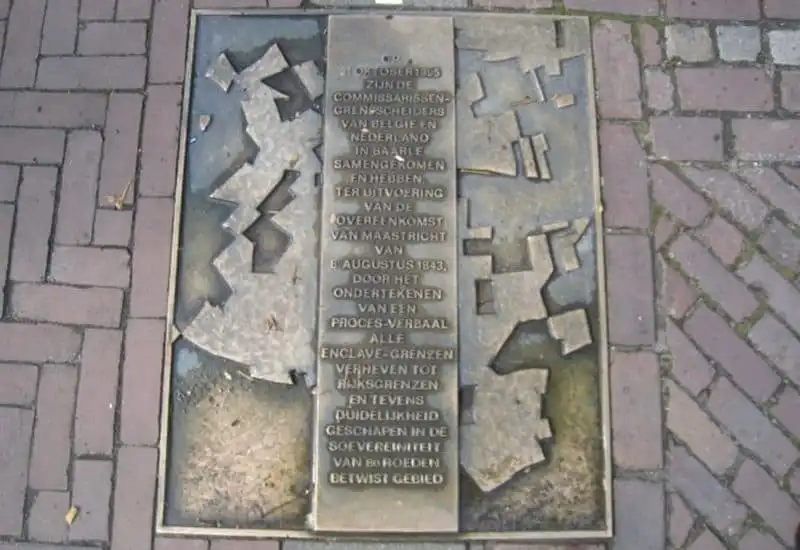 Tạp chí Du lịch Wanderlust Tips Thị trấn Baarle - Biên giới thú vị giữa Bỉ và Hà Lan