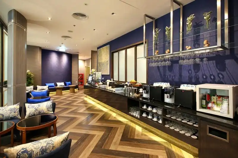 Tạp chí Du lịch Wanderlust Tips Bangkok Airways ra mắt đường bay thẳng Bangkok - Cam Ranh