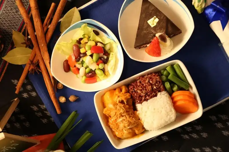 Tạp chí Du lịch Wanderlust Tips Bangkok Airways ra mắt đường bay thẳng Bangkok - Cam Ranh