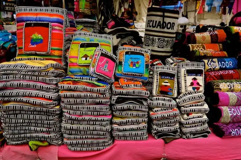 Tạp chí Du lịch Wanderlust Tips Bỏ túi những kinh nghiệm bổ ích khi du lịch Ecuador