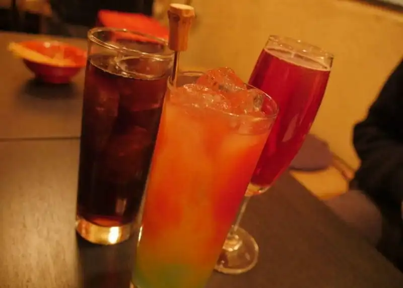 Tạp chí Wanderlust Tips Vowz Bar: Nơi trú ẩn bình yên giữa lòng Tokyo