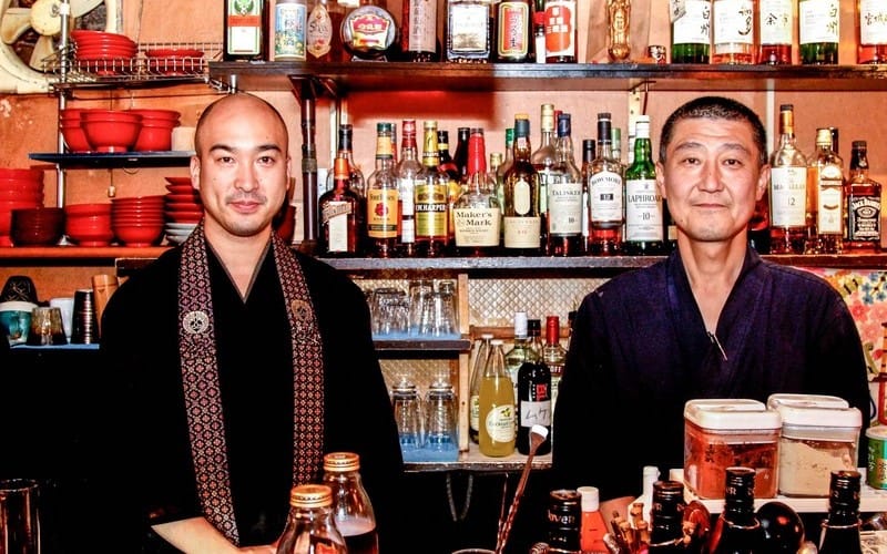 Tạp chí Wanderlust Tips Vowz Bar: Nơi trú ẩn bình yên giữa lòng Tokyo