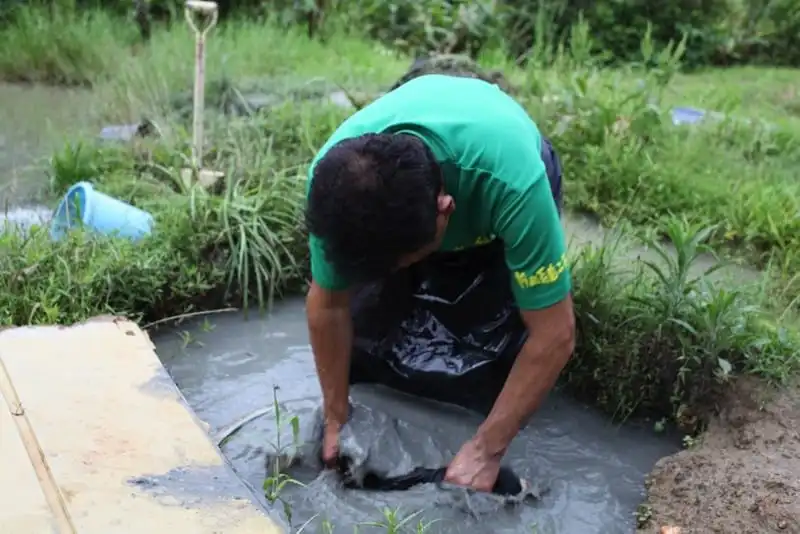 Sự quyến rũ của phương pháp nhuộm bùn truyền thống ở Nhật Bản 6 Tạp chí Du lịch Wanderlust Tips Sự quyến rũ của phương pháp nhuộm bùn truyền thống