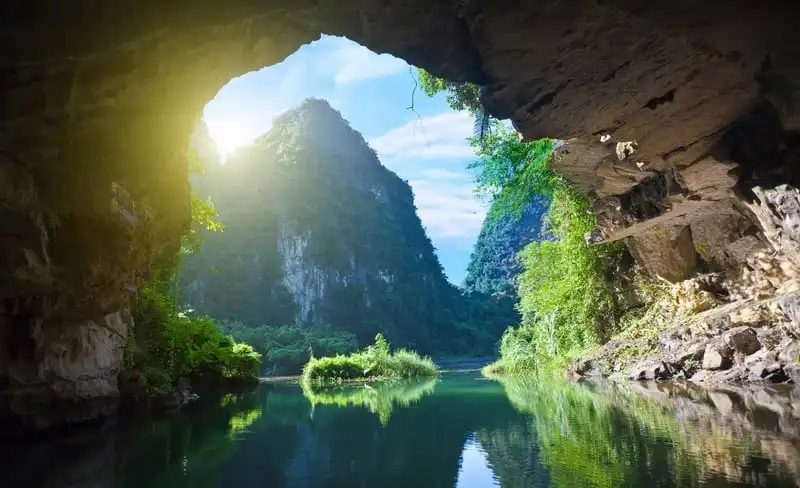 Tạp chí Du lịch Wanderlust Tips Du lịch Ninh Bình: Cẩm Nang từ A đến Z