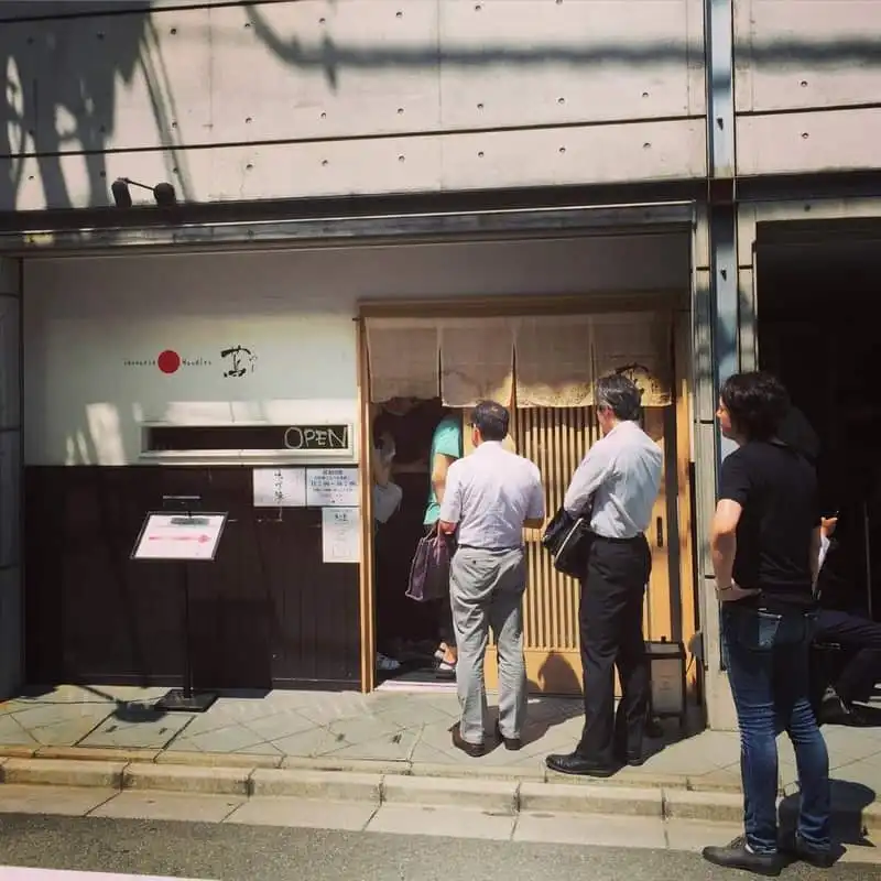 Tạp chí Wanderlust Tips Tiệm mì Tsuta: Tiêu chuẩn Michelin giá bình dân