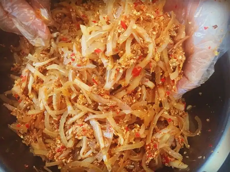 Tạp chí Wanderlust Tips Tré Huế - Hương vị không nơi nào có được