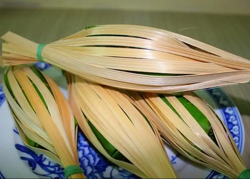 Tạp chí Wanderlust Tips Tré Huế - Hương vị không nơi nào có được