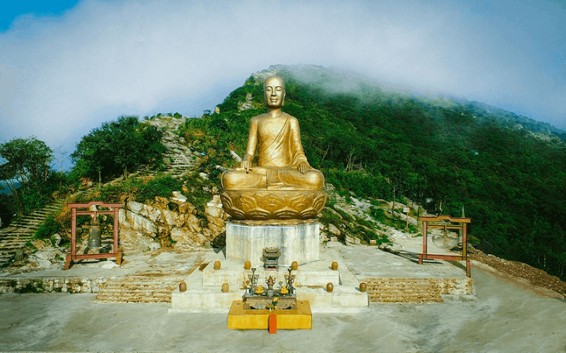 Đại lễ tưởng niệm 710 năm Phật Hoàng Trần Nhân Tông nhập niết bàn 5 Wanderlust Tips dai le tuong niem 710 nam phat hoang tran nhan tong nhap niet ban 2