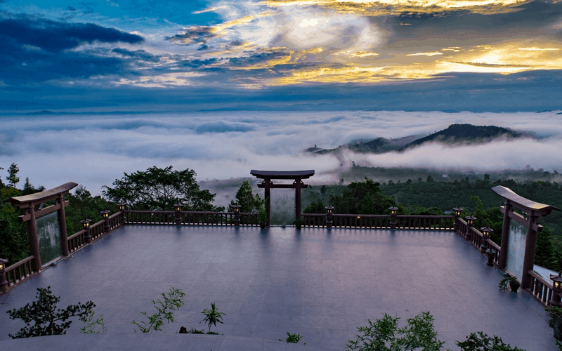 Linh Quy Pháp Ấn: Chốn bồng lai tiên cảnh nơi phố núi Lâm Đồng