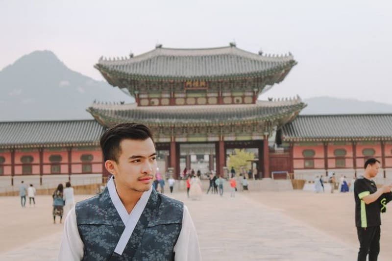 Lý Thành Cơ - Chàng trai 26 tuổi đi du lịch qua 35 nước 7 Tạp chí Du lịch Wanderlust Tips | Ấn tượng chàng trai 26 tuổi đi du lịch qua 35 nước