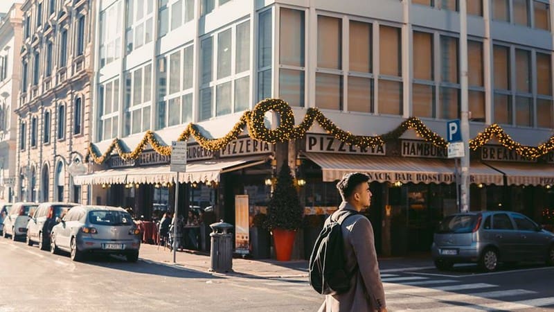 Lý Thành Cơ - Chàng trai 26 tuổi đi du lịch qua 35 nước 8 Tạp chí Du lịch Wanderlust Tips | Ấn tượng chàng trai 26 tuổi đi du lịch qua 35 nước