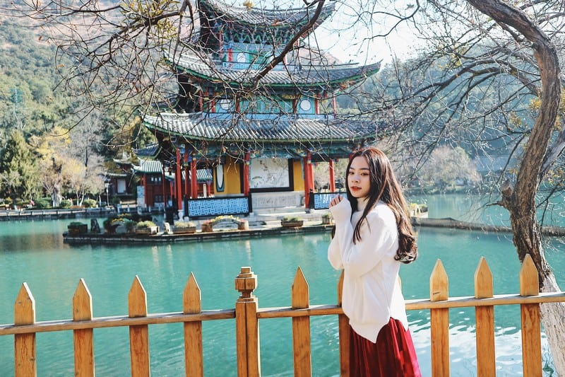 Tạp chí Du lịch Wanderlust Tips | Cô gái thương nhớ Lệ Giang sau chuyến đi tuổi 24