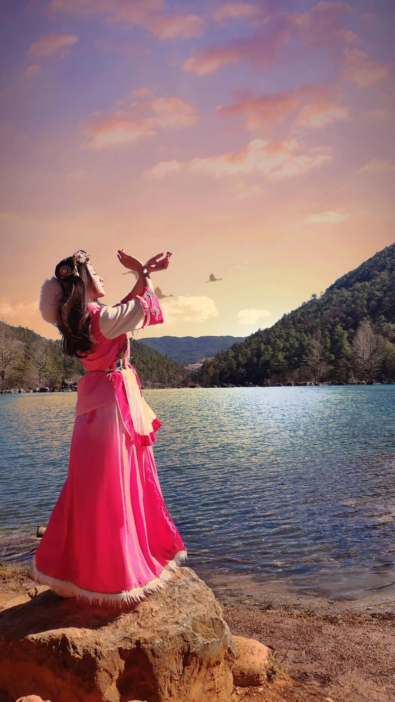 Tạp chí Du lịch Wanderlust Tips | Cô gái thương nhớ Lệ Giang sau chuyến đi tuổi 24