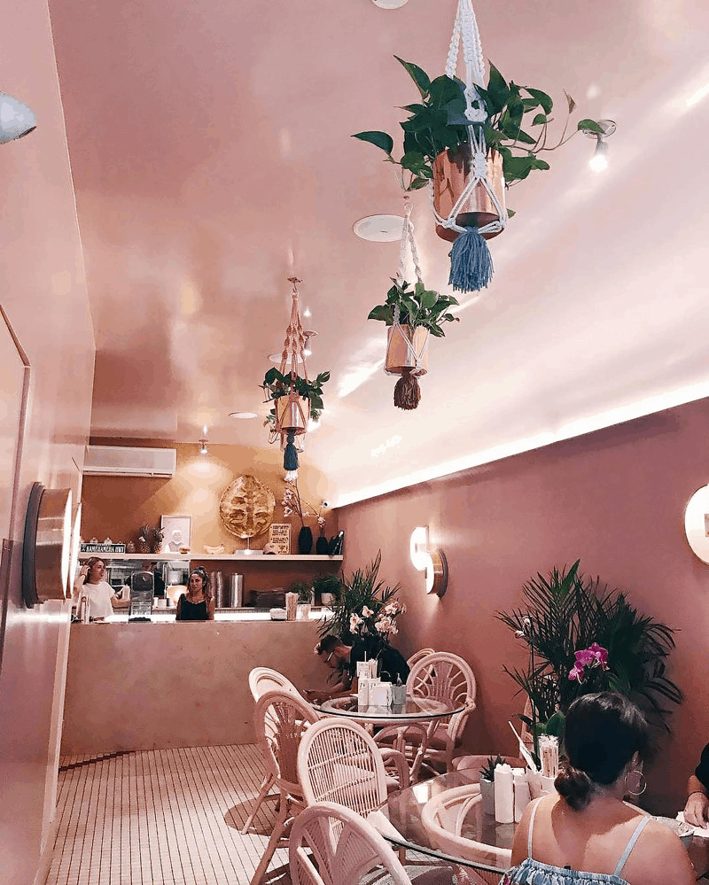 Tạp chí Du lịch Wanderlust Tips Điểm danh những nhà hàng nổi bật dành cho những tín đồ yêu màu hồng