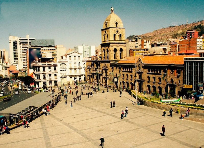 Tạp chí Du lịch Wanderlust Tips | Ghé thăm thành phố La Paz cảm nhận sắc màu thú vị