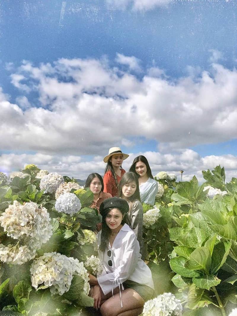 Tạp chí Du lịch Wanderlust Tips | Hot girl Kiên Giang mê du lịch: "Cứ đi vì tuổi trẻ không trở lại lần thứ hai"