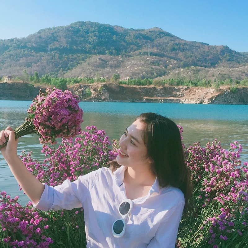 Tạp chí Du lịch Wanderlust Tips | Hot girl Kiên Giang mê du lịch: "Cứ đi vì tuổi trẻ không trở lại lần thứ hai"