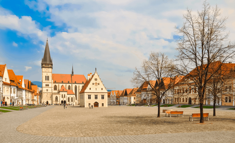 Tạp chí Du lịch Wanderlust Tips Hướng dẫn tham quan du lịch Slovakia bổ ích