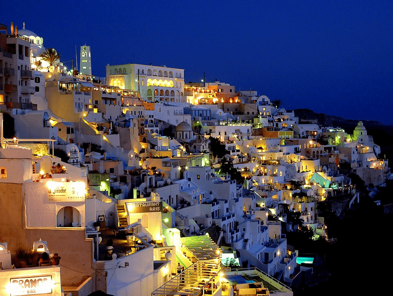 Tạp chí Du lịch Wanderlust Tips Kinh nghiệm du lịch Santorini: Hòn đảo thiên đường của Hy Lạp