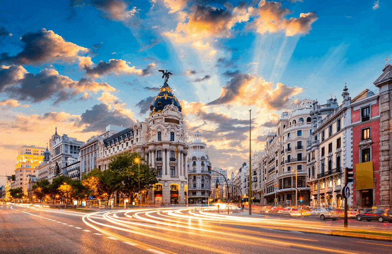 Tạp chí Du lịch Wanderlust Tips Kinh nghiệm du lịch thủ đô Madrid của Tây Ban Nha