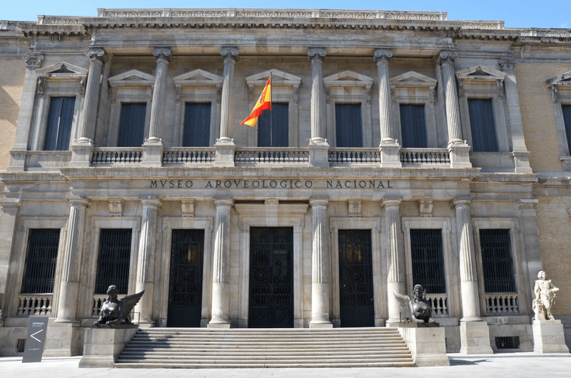 Tạp chí Du lịch Wanderlust Tips Kinh nghiệm du lịch thủ đô Madrid của Tây Ban Nha