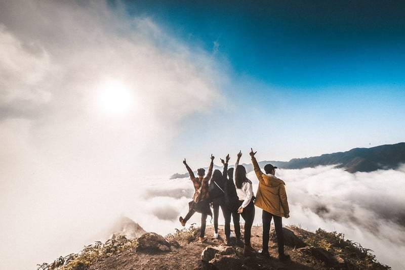 Phiêu bồng trên biển mây Tà Xùa đẹp như cổ tích