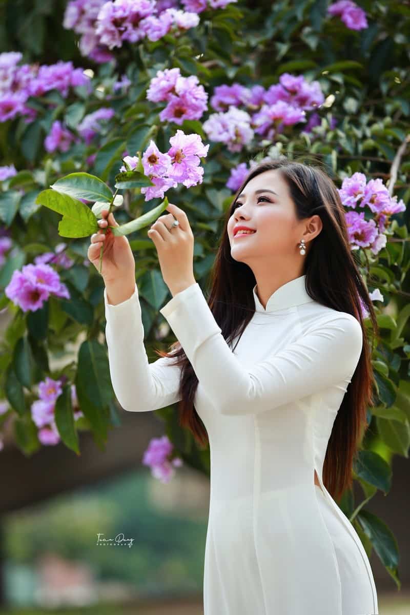 Tạp chí Du lịch Wanderlust Tips | Thiếu nữ Hà thành đi qua những mùa hoa