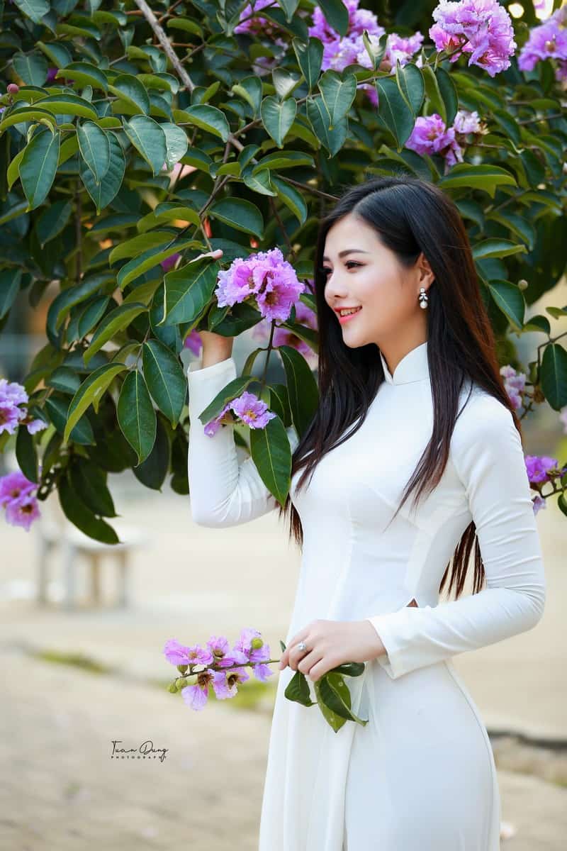 Tạp chí Du lịch Wanderlust Tips | Thiếu nữ Hà thành đi qua những mùa hoa