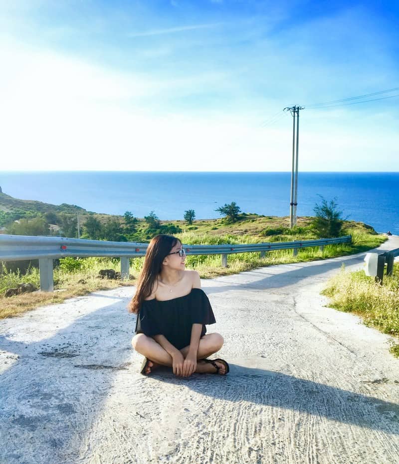 Tạp chí Du lịch Wanderlust Tips | Tuổi trẻ là những chuyến đi trong quan niệm của cô gái xứ Huế