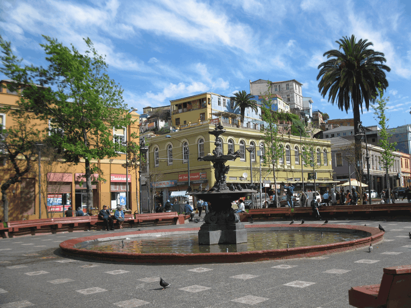 Tạp chí Du lịch Wanderlust Tips 48h lang thang Valparaiso, Chile
