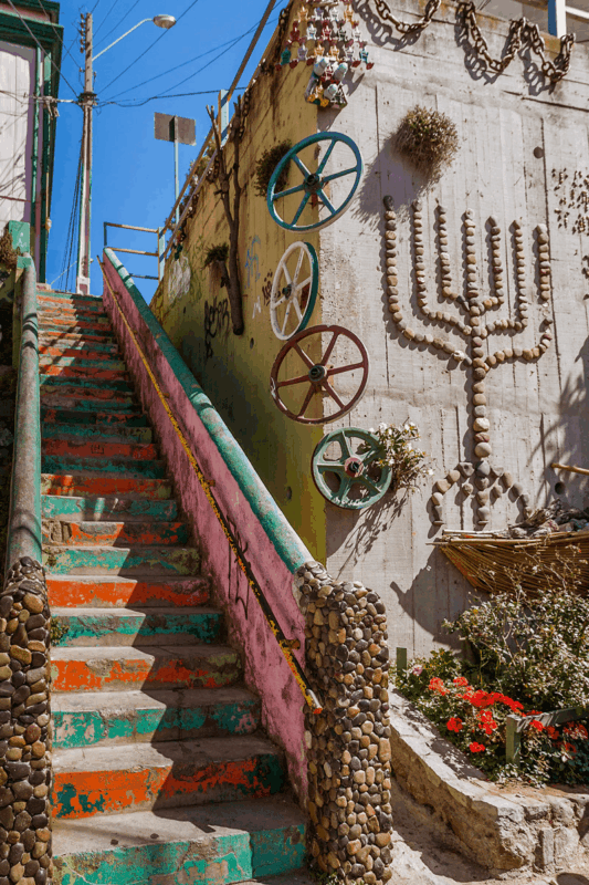 Tạp chí Du lịch Wanderlust Tips 48h lang thang Valparaiso, Chile
