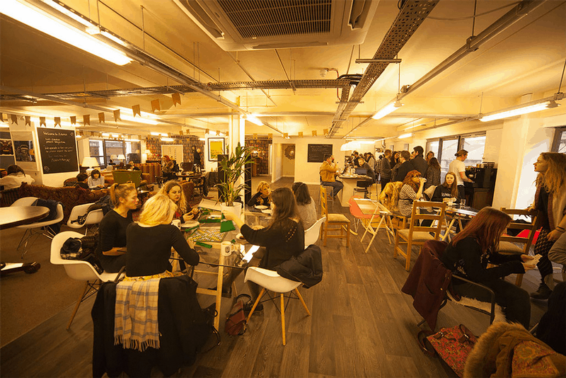 Tạp chí Du lịch Wanderlust Tips 5 quán cà phê theo phong cách anticafé nổi tiếng ở châu Âu