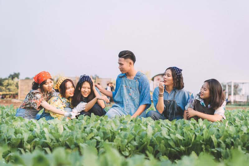 Tạp chí Du lịch Wanderlust Tips | Ghi dấu kỷ niệm thời áo trắng nơi thảo nguyên hoa mộng mơ