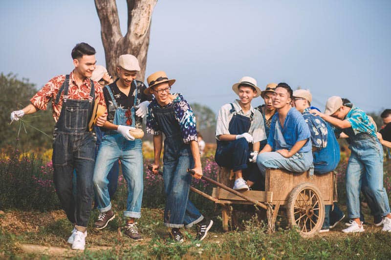 Ghi dấu kỷ niệm tình bạn nơi thảo nguyên hoa mộng mơ 10 Tạp chí Du lịch Wanderlust Tips | Ghi dấu kỷ niệm thời áo trắng nơi thảo nguyên hoa mộng mơ