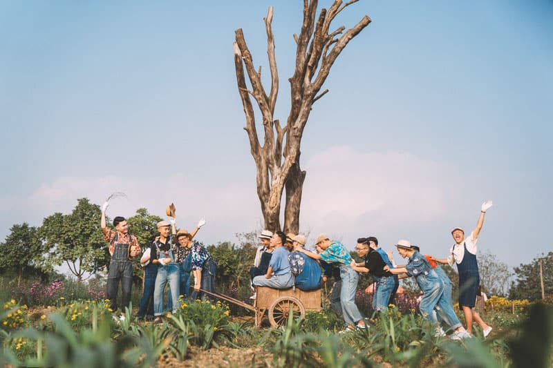 Tạp chí Du lịch Wanderlust Tips | Ghi dấu kỷ niệm thời áo trắng nơi thảo nguyên hoa mộng mơ