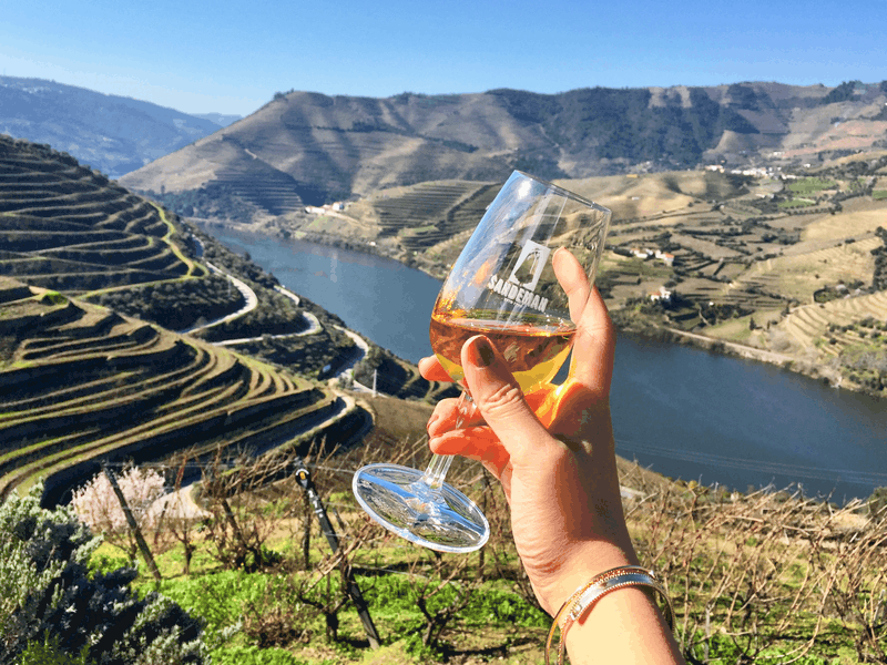 Tạp chí Du lịch Wanderlust Tips Du lịch Bồ Đào Nha mua những món quà ý nghĩa dành tặng người thân