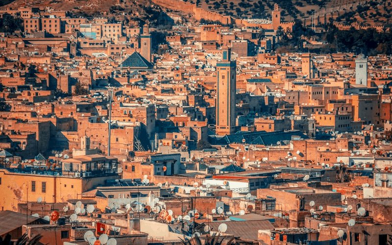 Wanderlust Tips ghe tham nhung dau an con sot lai cua van minh trung co o fes morroco bia